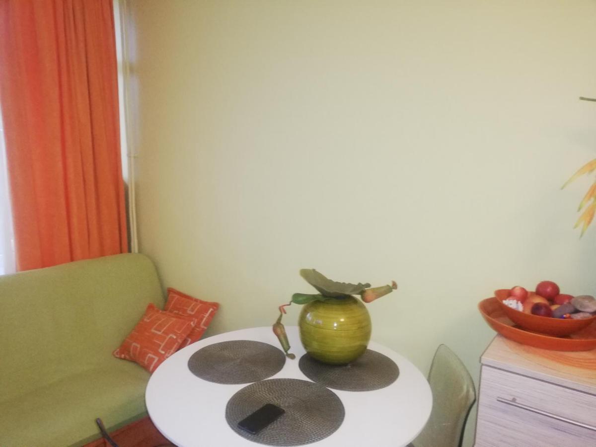Przytulny Mini Apartament Dla 4 Osob วูแคนชิน ภายนอก รูปภาพ
